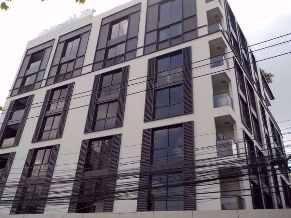 0002873_w_kirthana-residence_600.jpeg