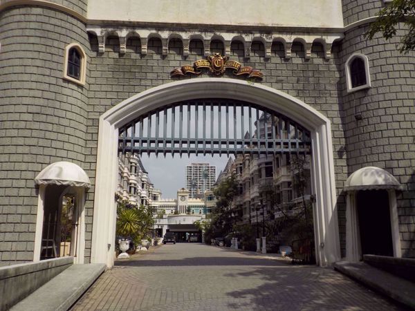 0003199_w_moo-baan-chicha-castle_600.jpeg