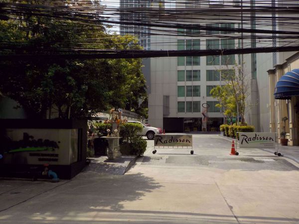 0005134_w_the-radisson-suites_600.jpeg