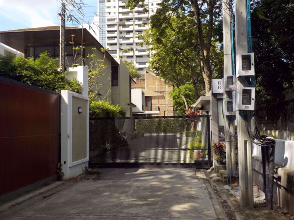 0006325_w_raveevan-residence_600.jpeg