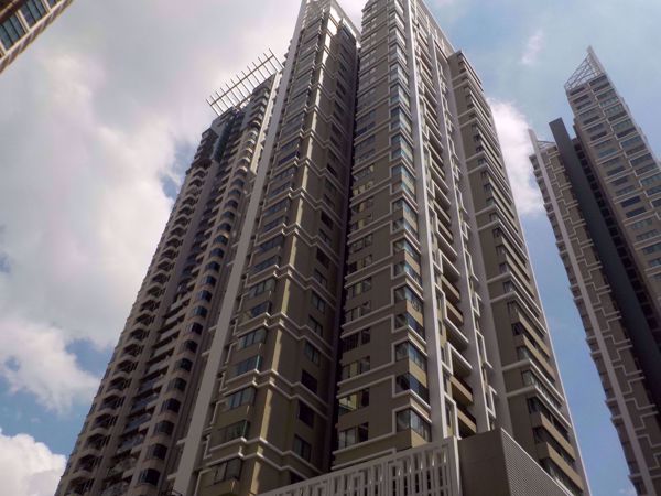 0007802_w_the-emporio-place_600.jpeg
