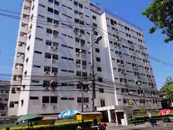 0012462_w_bangrak-condominium_600.jpeg