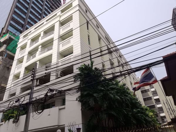0018027_w_baan-thanon-sarasin_600.jpeg