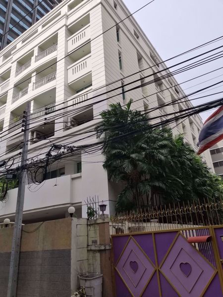 0018029_w_baan-thanon-sarasin_600.jpeg
