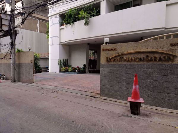 0018030_w_baan-thanon-sarasin_600.jpeg