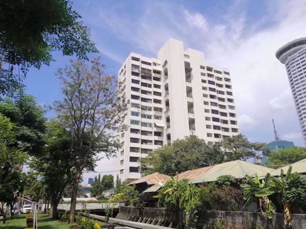 0030257_w_river-house-condominium_600.jpeg