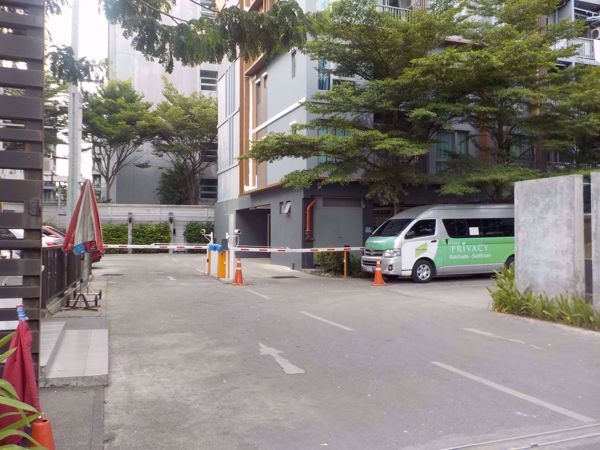 0065789_w_the-privacy-ratchada-sutthisan_600.jpeg