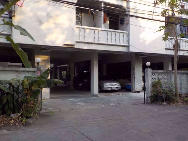0082593_w_ram-12-condominium_600.jpeg