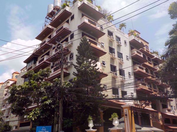 0083996_w_el-patio_600.jpeg